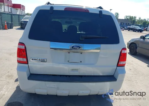 2010 Ford Escape Limited z USA, uszkodzony, nr VIN 1FMCU0E78AKA53683